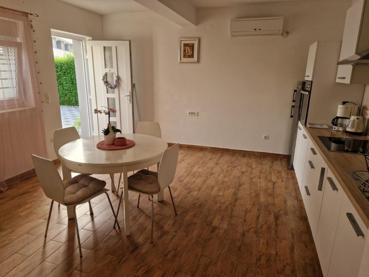Apartment Dome Biograd Na Moru Eksteriør billede